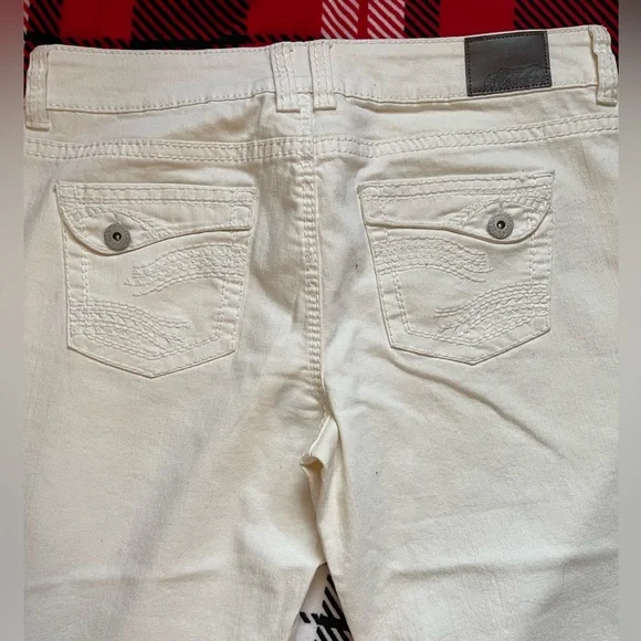 Maurices vintage white flare jeans 2 button - Picture 4 of 9